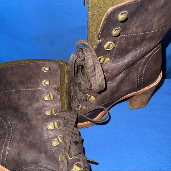 UGG Size 6 Fabrice High Heel Ankle Boots - Picture 6 of 7